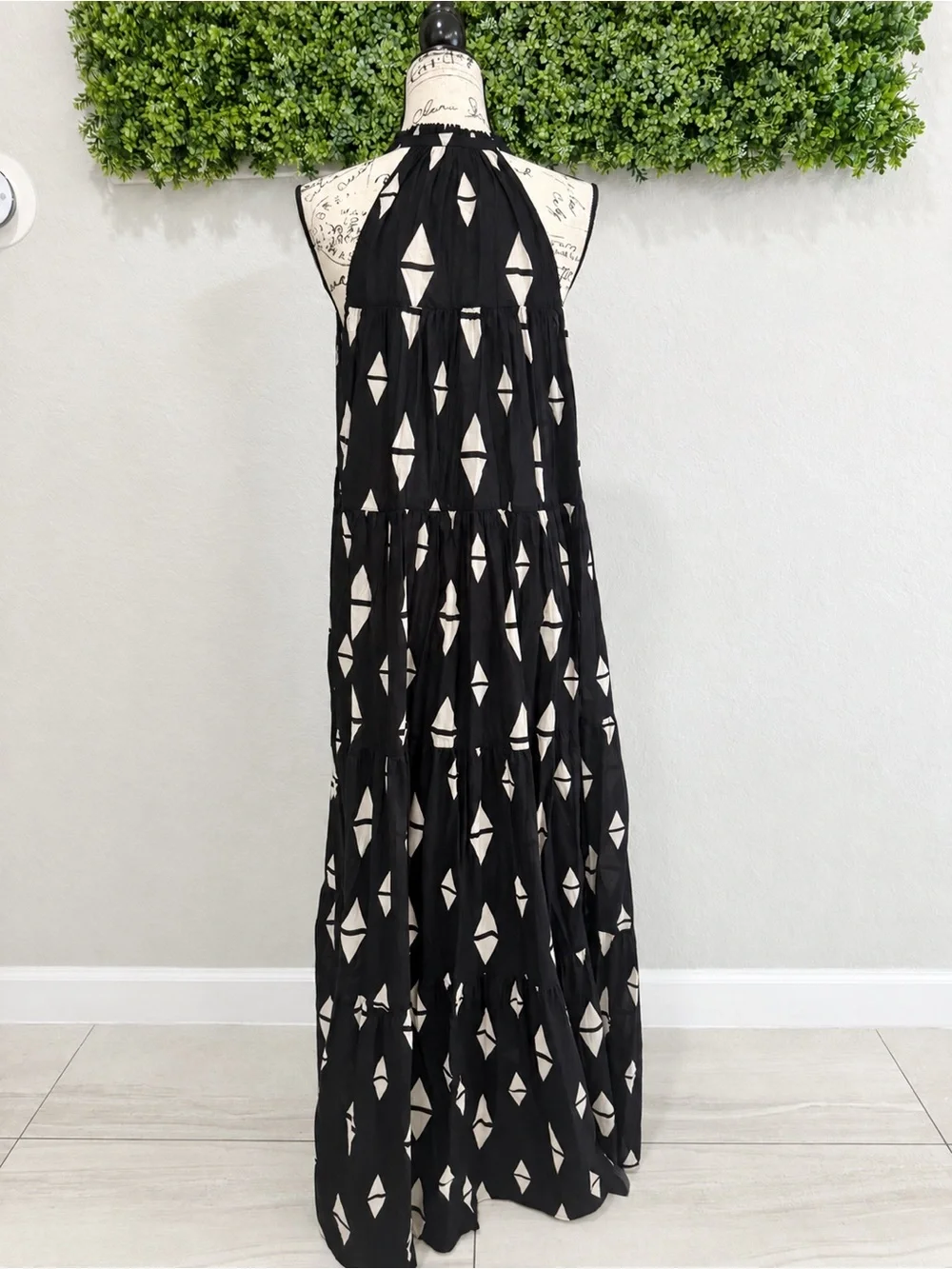 H&M stylish black